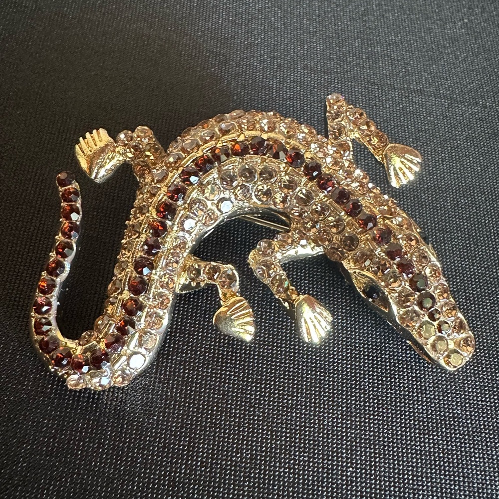 Alligator With Rhinestones Brooch - Picture 6 of 7